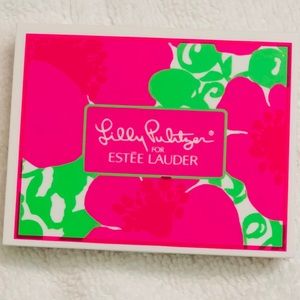 🛑 SOLD 🛑 Lilly Pulitzer for Estée Lauder Compact